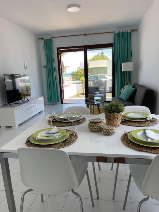Casa Mesana Nuevo Apartamento En La Playa Con Aire Acondicionado Playa Honda (Lanzarote) Exterior foto